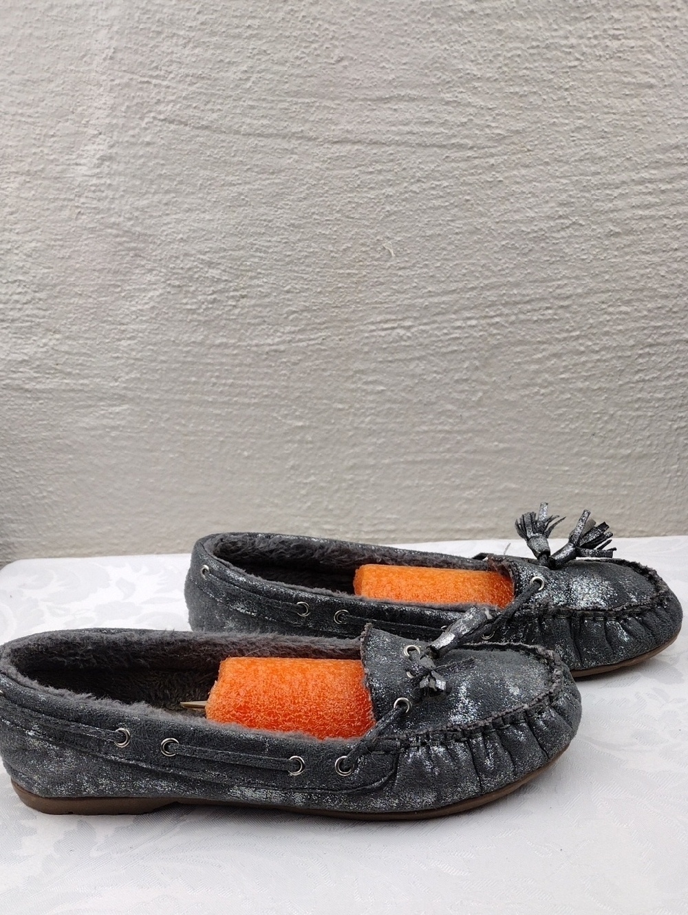 Madden Girl Literal Grey Metallic Fabric Tassel Upper Round Toe Moccasin Shoe - Picture 4 of 16